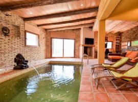 Hotel kuvat: Fogars de Tordera Villa Sleeps 6 Pool WiFi