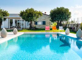 Hotel Photo: Campanella-Gianforma Villa Sleeps 10 Pool Air Con