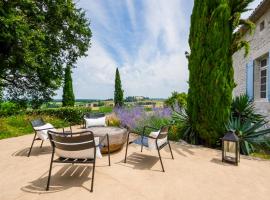 Hotel Foto: Loubes-Bernac Villa Sleeps 6 Pool WiFi