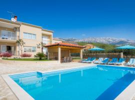 Hotel foto: Koresnica Villa Sleeps 6 Pool Air Con WiFi