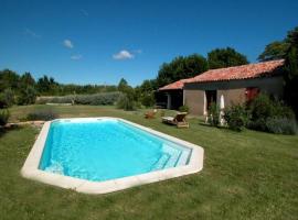 Хотел снимка: Cavaillon Villa Sleeps 4 Pool