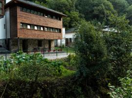 Фотография гостиницы: Hotel Rural Las Montañas de Pumar