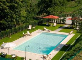 Hotel Photo: Casorelle Apartment Sleeps 4 Pool WiFi