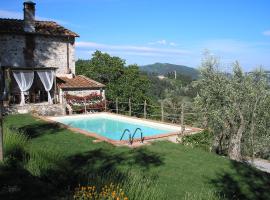 Photo de l’hôtel: Pescaglia Villa Sleeps 6 Pool WiFi