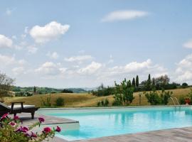 Hotel Photo: Casastieri Apartment Sleeps 6 Pool WiFi