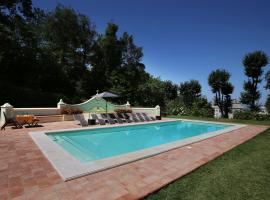 Hotel Foto: Villa Cintra with Two Houses