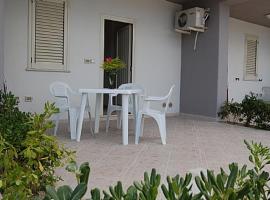 A picture of the hotel: Ischia Villa Sleeps 3 Air Con
