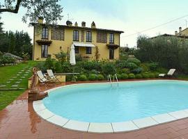 Hotel Foto: Castelfiorentino Villa Sleeps 10 Pool WiFi