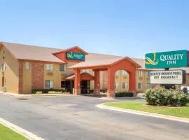 Quality Inn Broken Arrow - Tulsa, hotell sihtkohas Broken Arrow