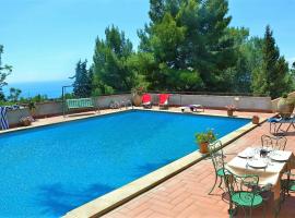 Hotel foto: Aci Castello Villa Sleeps 8 Pool WiFi