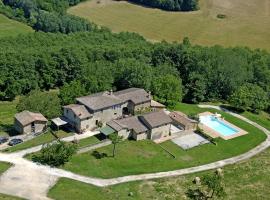 A picture of the hotel: Montalcinello Villa Sleeps 12 Pool WiFi