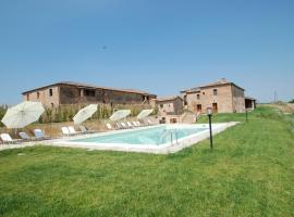 ホテル写真: Buonconvento Villa Sleeps 14 Pool Air Con WiFi