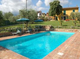 Foto di Hotel: Corte Polito Villa Sleeps 6 Pool WiFi