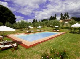 Foto di Hotel: San Casciano in Val di Pesa Apartment Sleeps 4 Pool