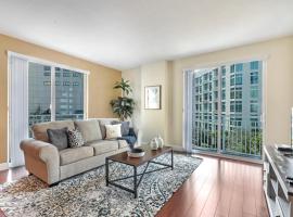 호텔 사진: Beautiful Dadeland Condo