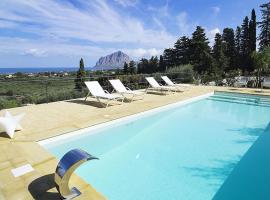 A picture of the hotel: Rione Catalano Villa Sleeps 5 Air Con WiFi