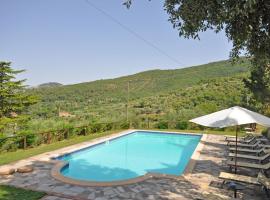Фотографія готелю: Cortona Villa Sleeps 8 Pool Air Con WiFi