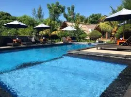 Sandy Beach Bungalows