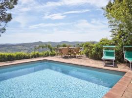A picture of the hotel: Volpaia Villa Sleeps 11 Pool WiFi