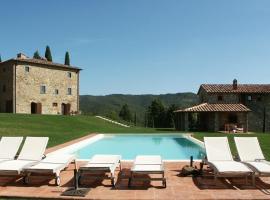 A picture of the hotel: San Vincenti Villa Sleeps 16 Pool Air Con WiFi