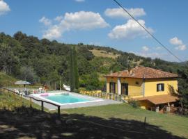 Фотография гостиницы: San Cassiano Villa Sleeps 6 Pool WiFi