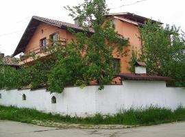 A picture of the hotel: Hadjibulevata Guest House