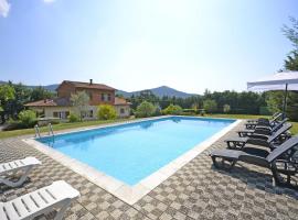 Hotel Photo: Il Passaggio Villa Sleeps 10 Pool WiFi