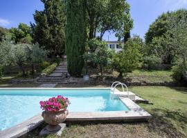 Hotel Photo: Sant'Angiolo Apartment Sleeps 2 Pool WiFi