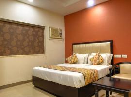 होटल की एक तस्वीर: OYO 17096 Hotel Deviram Palace