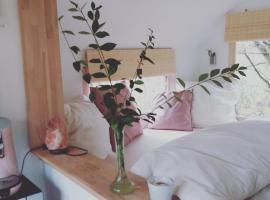 Hotel Photo: Gartenzimmer mit Outdoorbad