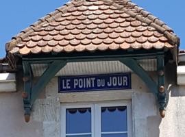 Foto di Hotel: LE POINT DU JOUR