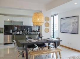 酒店照片: Downtown Bright and Stylish - 2BR - City Center