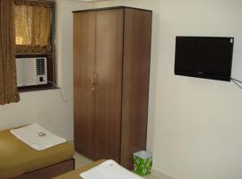 รูปภาพของโรงแรม: TULIIPSTAYS - KURLA PREMIER EXOTICA