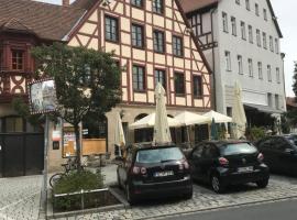 酒店照片: Fürth Rathaus Grüner Markt