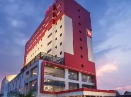 ibis Pontianak City Center, hotel in Pontianak