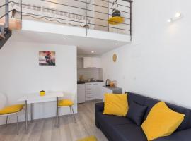 Hotel Photo: apartments pomet - premium duplex studio with city view (puhiera)