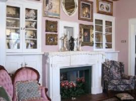 Hotel Photo: Lockheart Gables Romantic Bed and Breakfast