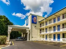 Motel 6-Raleigh, NC - Cary, hotel em Cary