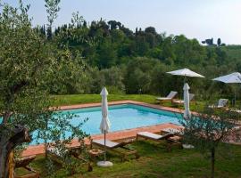 Foto di Hotel: San Casciano in Val di Pesa Apartment Sleeps 6 Pool