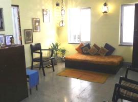 Hotel fotoğraf: Comfortable 1Ac Private Room+ Kitchen @ New Alipore