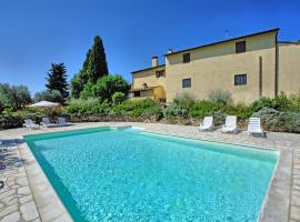 Hotel Photo: Calcinaia Apartment Sleeps 6 Pool WiFi T239182