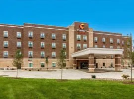 Comfort Suites Wooster near University Campus
