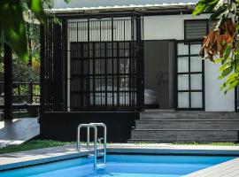 Ban Rub Lom Pool Villa 3 difference villas, hotel v destinaci Rayong