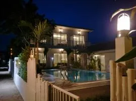 Sea Sand House Resort
