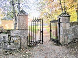 ホテル写真: La Chapelle du Chateau Lagarrigue