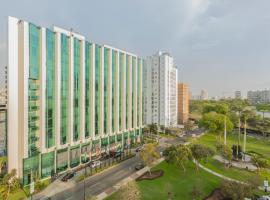 Delfines Hotel & Convention Center, hotel v destinaci Lima