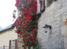 A picture of the hotel: Holiday home rue du grand barry