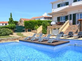 Gambaran Hotel: Biscaia Villa Sleeps 14 Pool WiFi