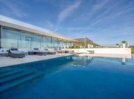 Gambaran Hotel: Playa de Talamanca Villa Sleeps 12 Pool Air Con