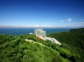 Haslla Art World Museum Hotel